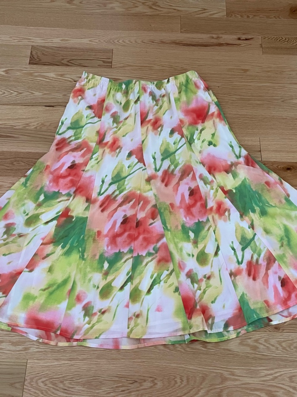 Jones Wear Watercolor Floral A-Line Skirt in Pink and Green